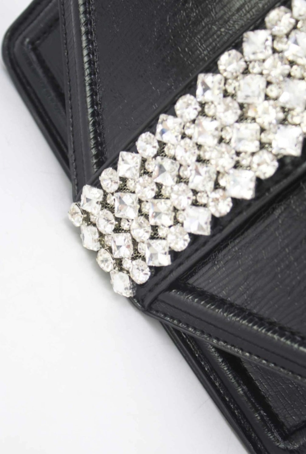 Abend- und Hochzeitstasche mit Diamanten verziert